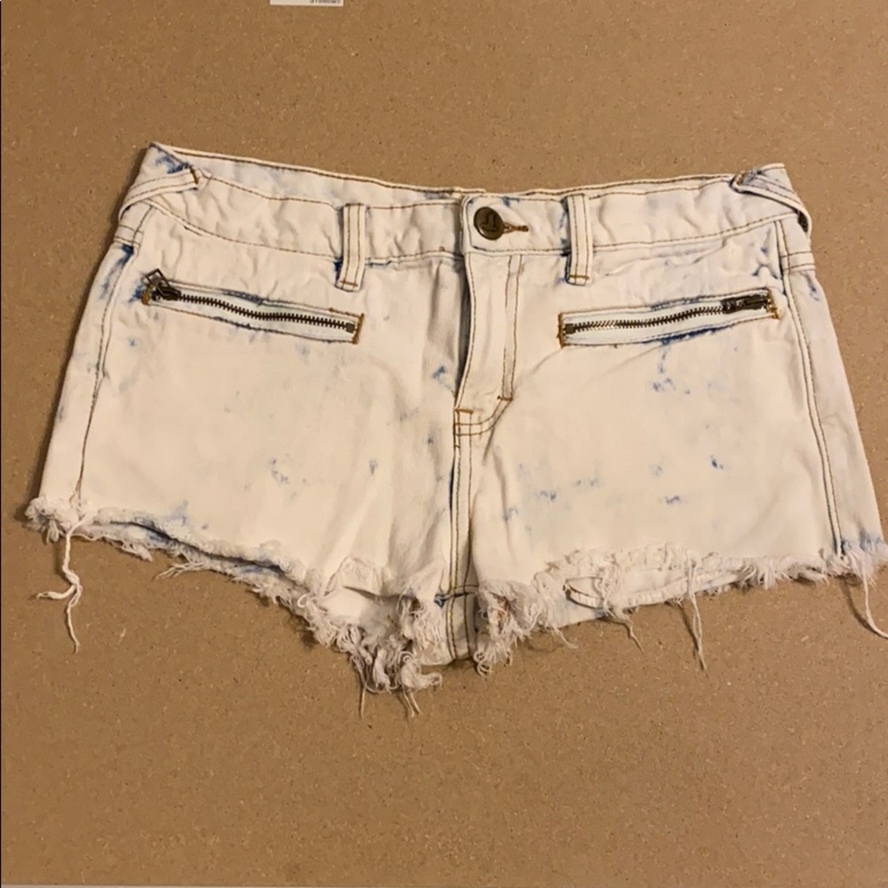 FREE PEOPLE acid wash cut off shorts